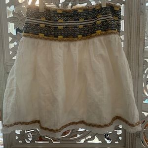 Bohemian style high waisted mini skirt. Size M